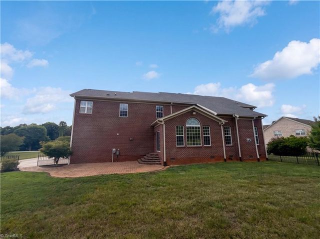 7791 Newhaven Drive, Oak Ridge, NC 27310