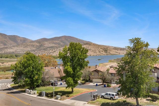 10035 Verbena Ln., Spring Valley, CA 91977