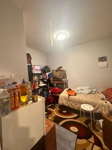 154 Butler St, Paterson City, NJ 07524