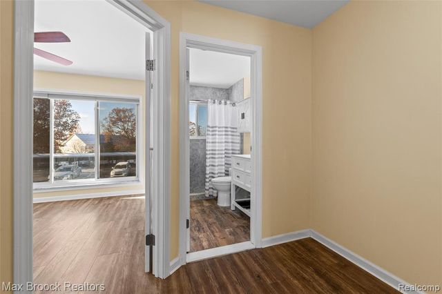 26902 Sandy Hill Court 15, New Hudson, MI 48165