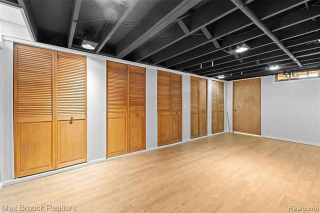 26902 Sandy Hill Court 15, New Hudson, MI 48165