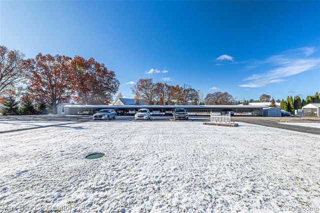 26902 Sandy Hill Court 15, New Hudson, MI 48165