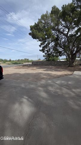 10391 Socorro Road, Socorro, TX 79927