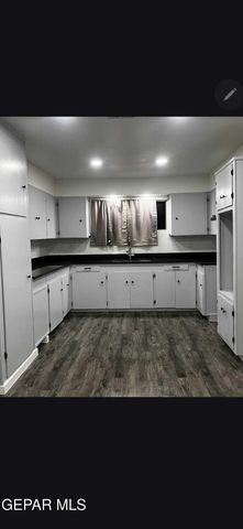 10391 Socorro Road, Socorro, TX 79927
