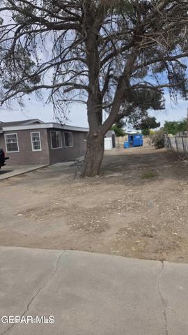 10391 Socorro Road, Socorro, TX 79927