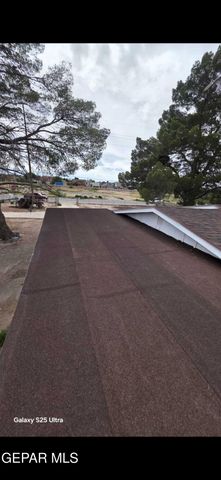 10391 Socorro Road, Socorro, TX 79927