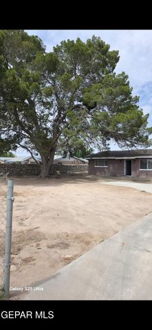 10391 Socorro Road, Socorro, TX 79927