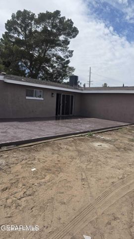 10391 Socorro Road, Socorro, TX 79927