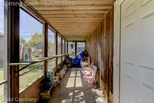 32032 Parkwood Street, Westland, MI 48186