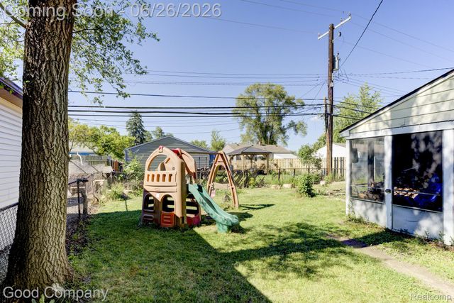 32032 Parkwood Street, Westland, MI 48186