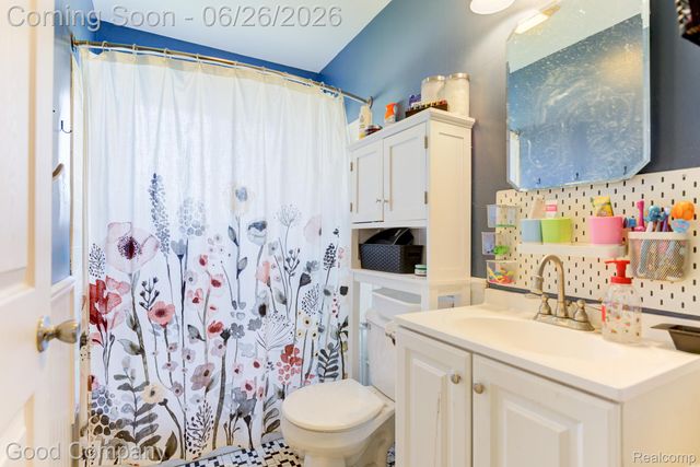 32032 Parkwood Street, Westland, MI 48186