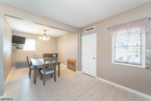 31 Zeliff Ave, Little Falls Twp., NJ 07424