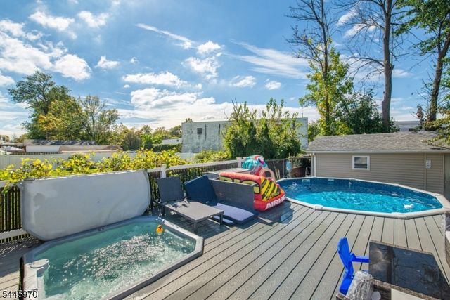 31 Zeliff Ave, Little Falls Twp., NJ 07424