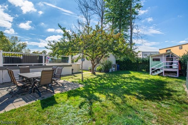 31 Zeliff Ave, Little Falls Twp., NJ 07424