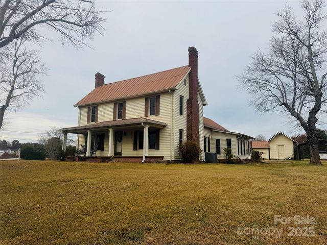 9143 S NC Highway 150 Highway, Linwood, NC 27299