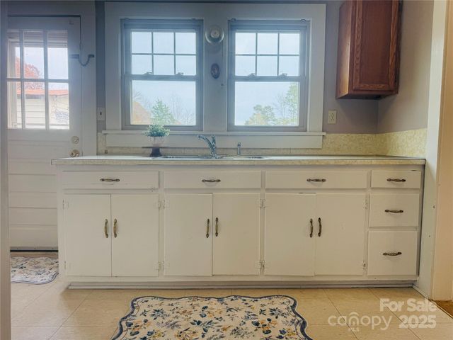 9143 S NC Highway 150 Highway, Linwood, NC 27299