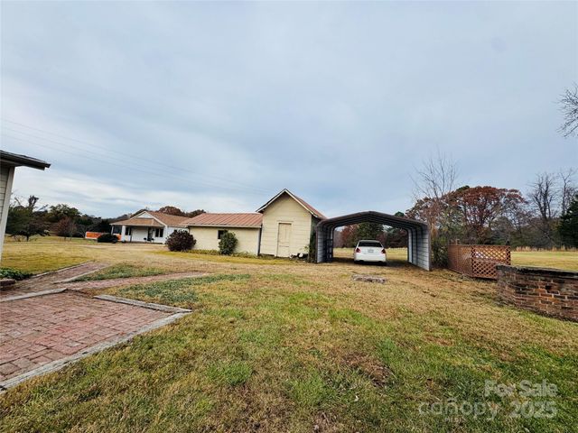 9143 S NC Highway 150 Highway, Linwood, NC 27299