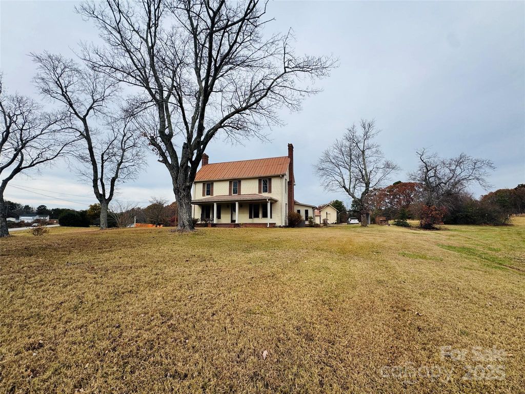 9143 S NC Highway 150 Highway, Linwood, NC 27299