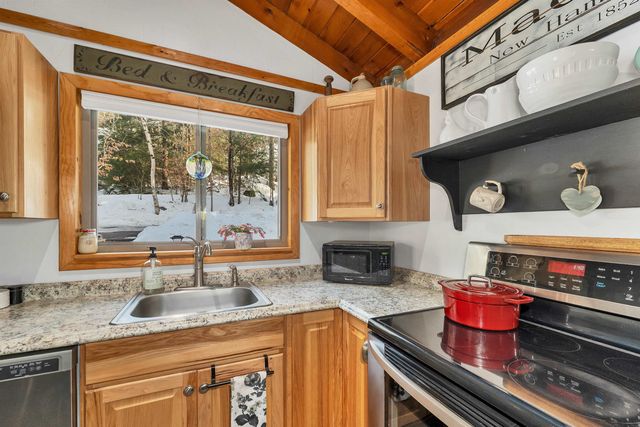 22 Jungfrau Road, Madison, NH 03849