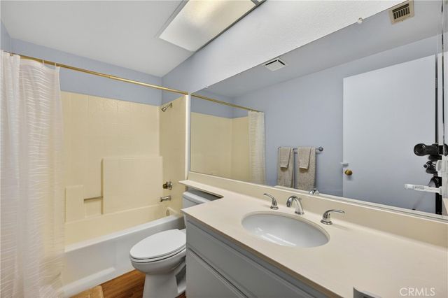 1170 Border Avenue B3, Corona, CA 92882