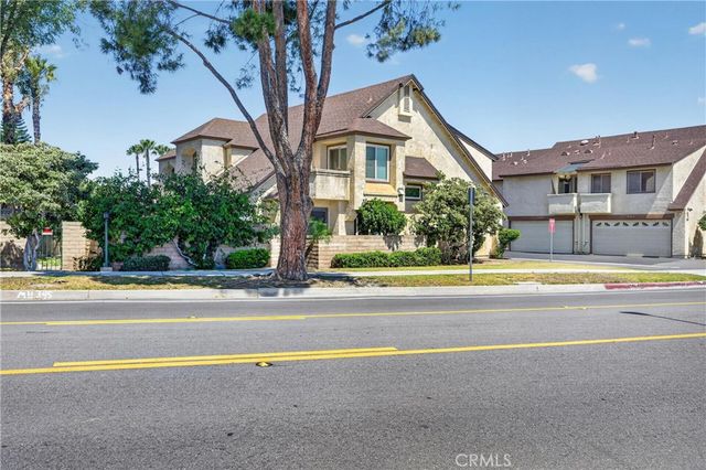 1170 Border Avenue B3, Corona, CA 92882
