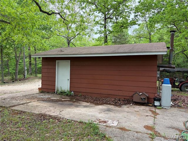4462 N Virginia Mines Road, St Clair, MO 63077