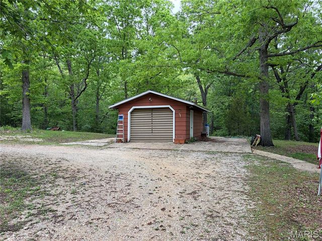 4462 N Virginia Mines Road, St Clair, MO 63077