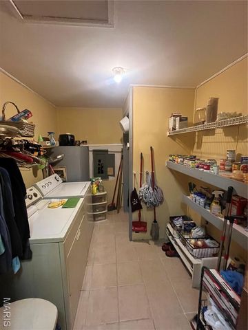 4462 N Virginia Mines Road, St Clair, MO 63077