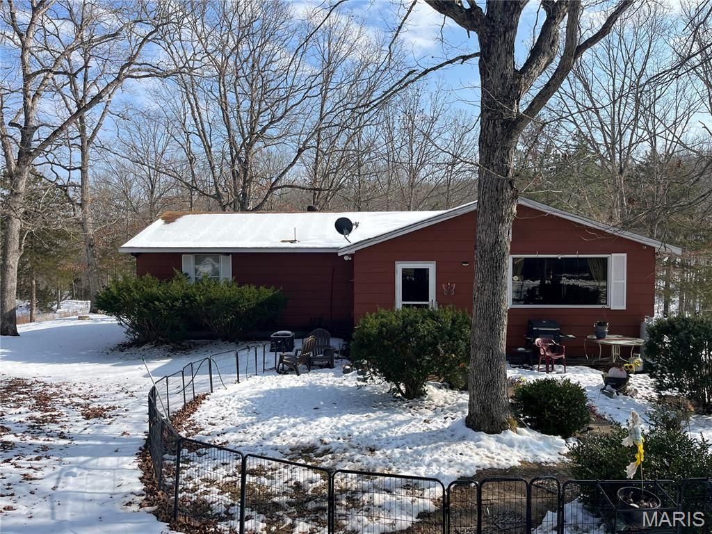 4462 N Virginia Mines Road, St Clair, MO 63077