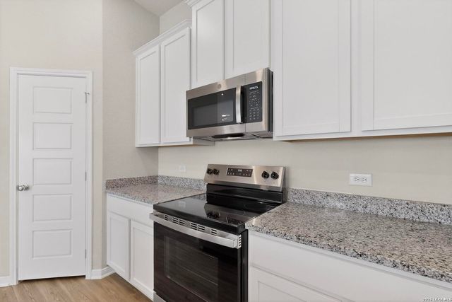 1160 Water Valley, Seguin, TX 78155