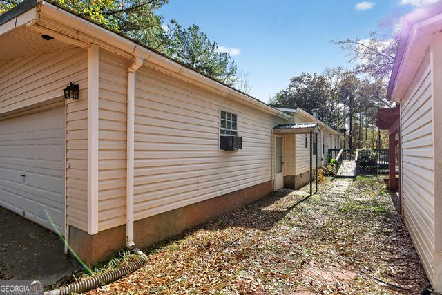 1907 Rocky Bottom Road, The Rock, GA 30285