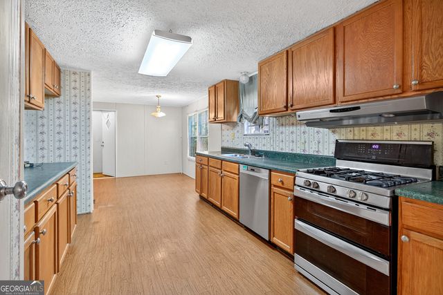 1907 Rocky Bottom Road, The Rock, GA 30285