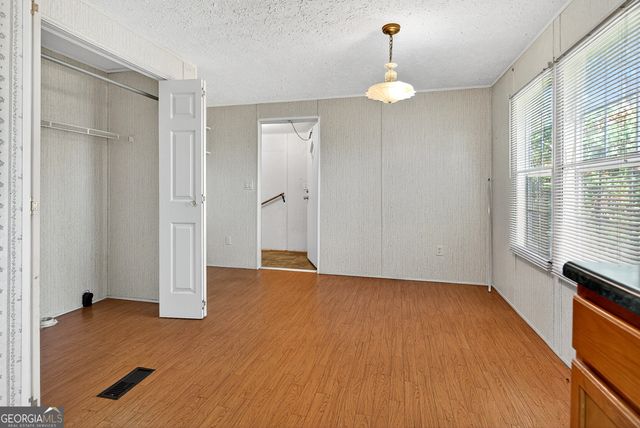 1907 Rocky Bottom Road, The Rock, GA 30285