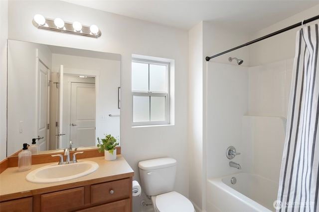 21813 38th Drive SE, Bothell, WA 98021