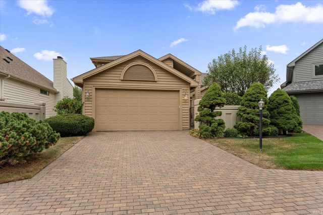 809 Bittersweet Cove Drive, Mishawaka, IN 46544