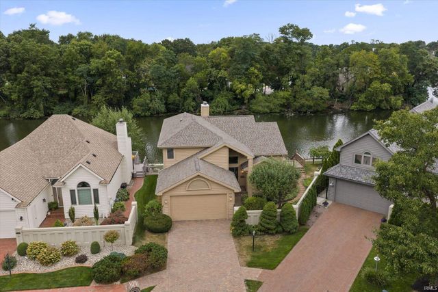 809 Bittersweet Cove Drive, Mishawaka, IN 46544