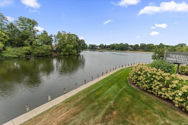 809 Bittersweet Cove Drive, Mishawaka, IN 46544