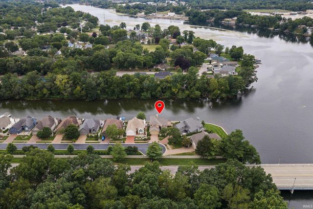 809 Bittersweet Cove Drive, Mishawaka, IN 46544