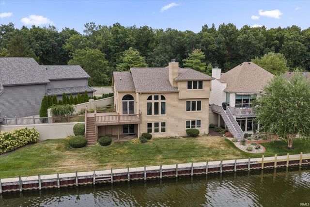 809 Bittersweet Cove Drive, Mishawaka, IN 46544