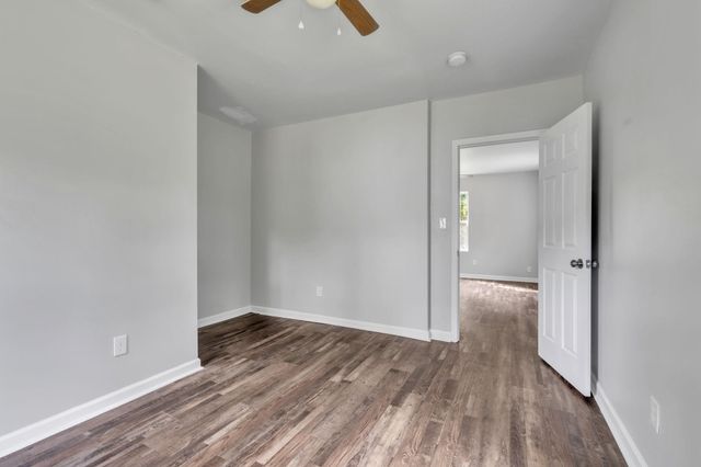 945 S Irwin Avenue, Spartanburg, SC 29306
