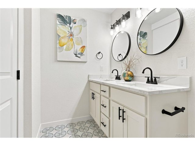 2055 S Williams St, Denver, CO 80210