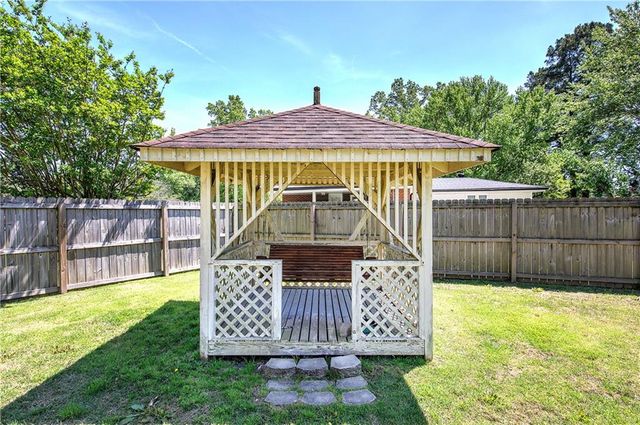 21 Sandy Beach Terrace NW, Rome, GA 30165