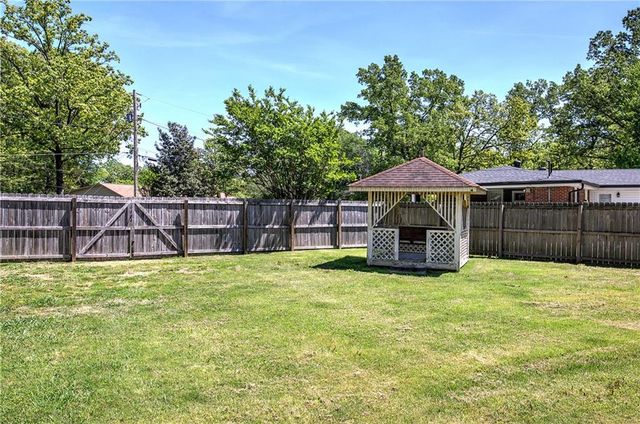 21 Sandy Beach Terrace NW, Rome, GA 30165