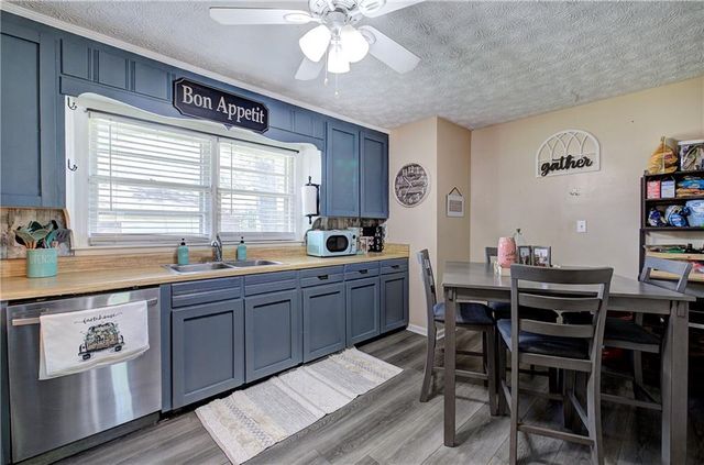 21 Sandy Beach Terrace NW, Rome, GA 30165