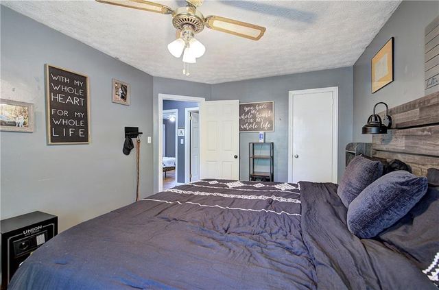 21 Sandy Beach Terrace NW, Rome, GA 30165