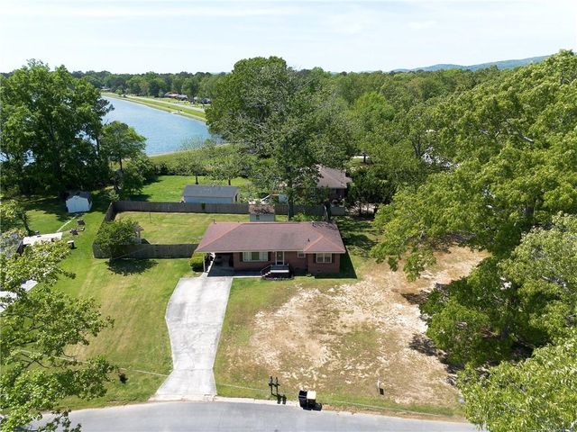 21 Sandy Beach Terrace NW, Rome, GA 30165