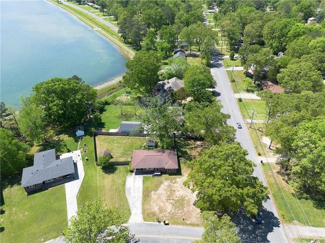 21 Sandy Beach Terrace NW, Rome, GA 30165