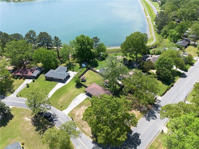 21 Sandy Beach Terrace NW, Rome, GA 30165