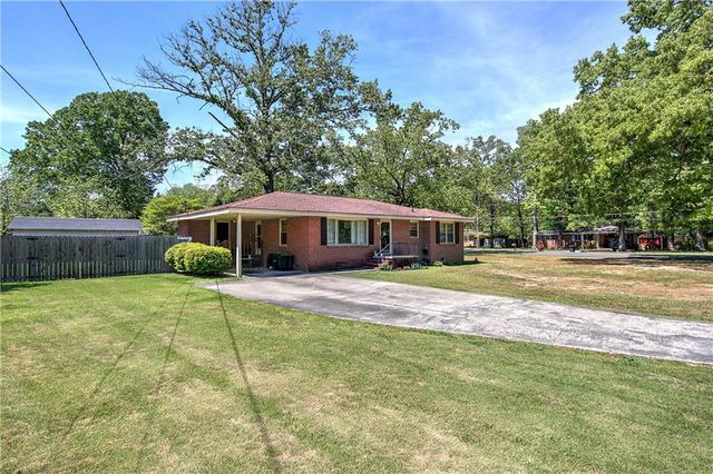 21 Sandy Beach Terrace NW, Rome, GA 30165