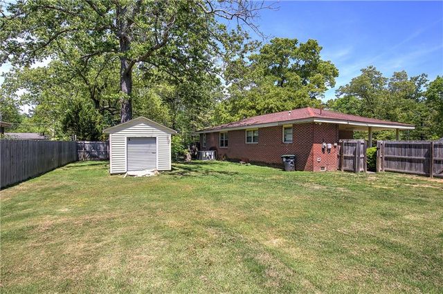 21 Sandy Beach Terrace NW, Rome, GA 30165